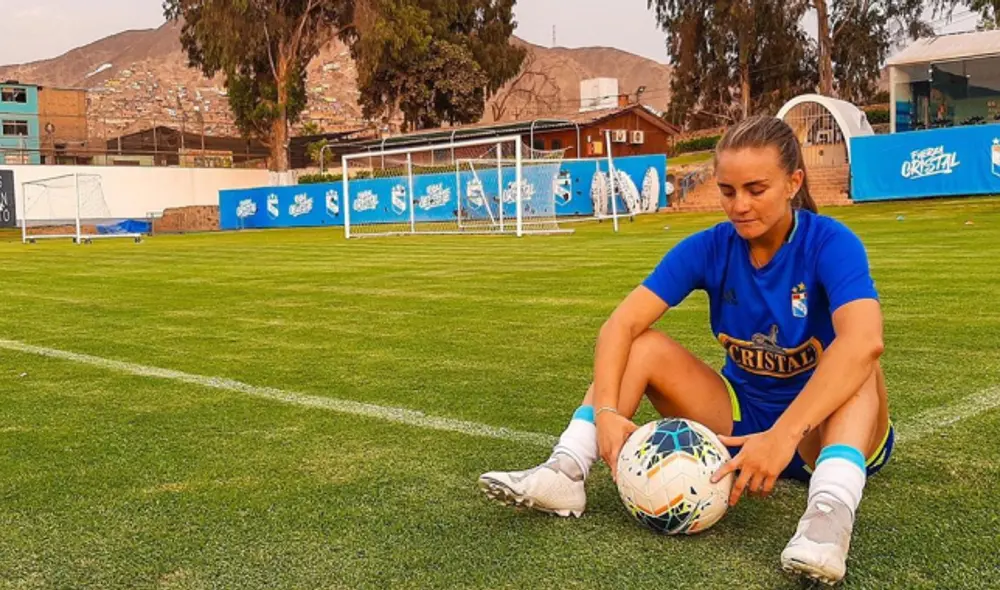 La central de Sporting Cristal criticó que no se tome en cuanta al fútbol femenino dentro de las actividades deportivas que podrán reanudarse. Foto: Instagram Kiara Ortega La central de Sporting Cristal criticó que no se tome en cuanta al fútbol femenino dentro de las actividades deportivas que podrán reanudarse. Foto: Instagram Kiara Ortega