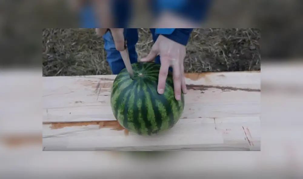 Facebook viral: realiza peligroso experimento con sandía y lava caliente que no debes imitar [VIDEO]