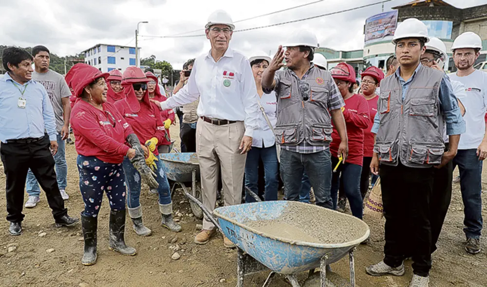 Viaje. En Madre de Dios, Vizcarra recogió el sentir de pobladores. (Foto: SEPRES) Viaje. En Madre de Dios, Vizcarra recogió el sentir de pobladores. (Foto: SEPRES)
