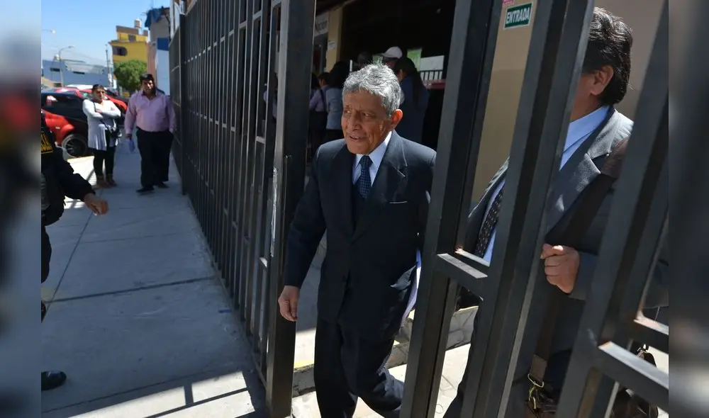 SUSPENDEN AUDIENCIA DE JUAN MANUEL GUILLEN EX PRESIDENTE REGIONAL DE AREQUIPA QUE SE REALIZO EN EL MODULO DE JUSTICIA DE PAUCARPATA