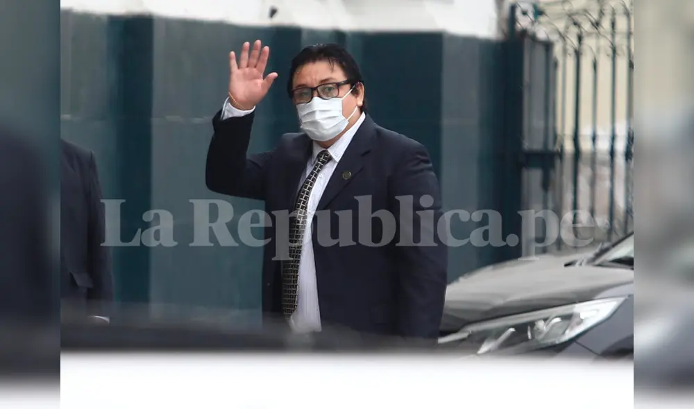 Llegada de 'Richard Swing' Cisneros al Congreso. Foto: Jorge Cerdán/La República.