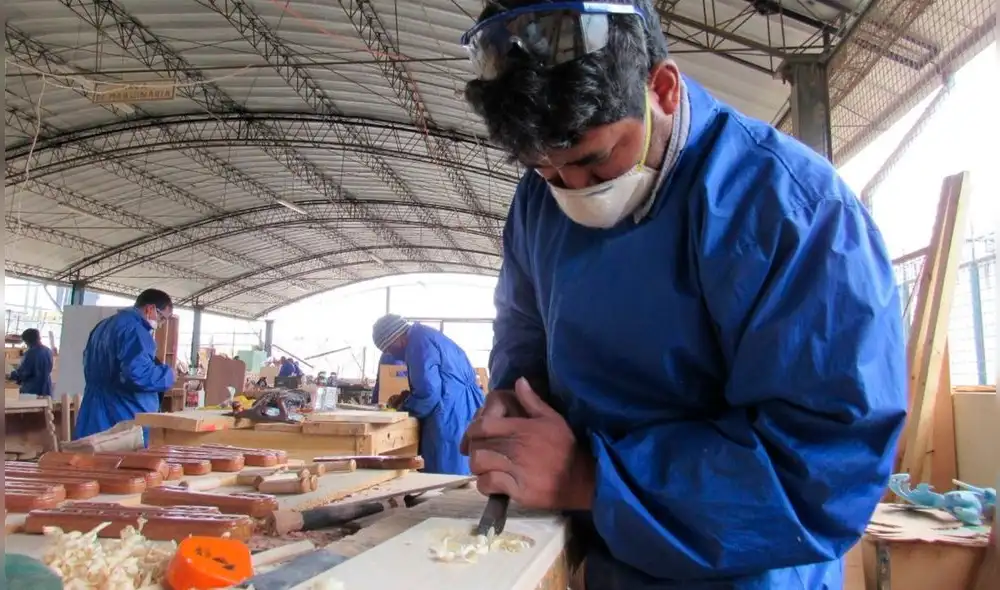 internos de penal Cajamarca accesorios baño