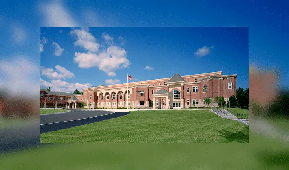 Adolescentes intentan realizar reto viral de TikTok y causan cortocircuito en su escuela [VIDEO]