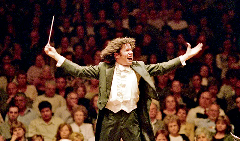 Gustavo Dudamel ofrecerá un concierto con la Mahler Chamber Orchestra en agosto próximo en el Gran Teatro Nacional. Gustavo Dudamel ofrecerá un concierto con la Mahler Chamber Orchestra en agosto próximo en el Gran Teatro Nacional.