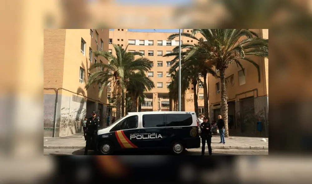 Policía de Alicante, España. Policía de Alicante, España.