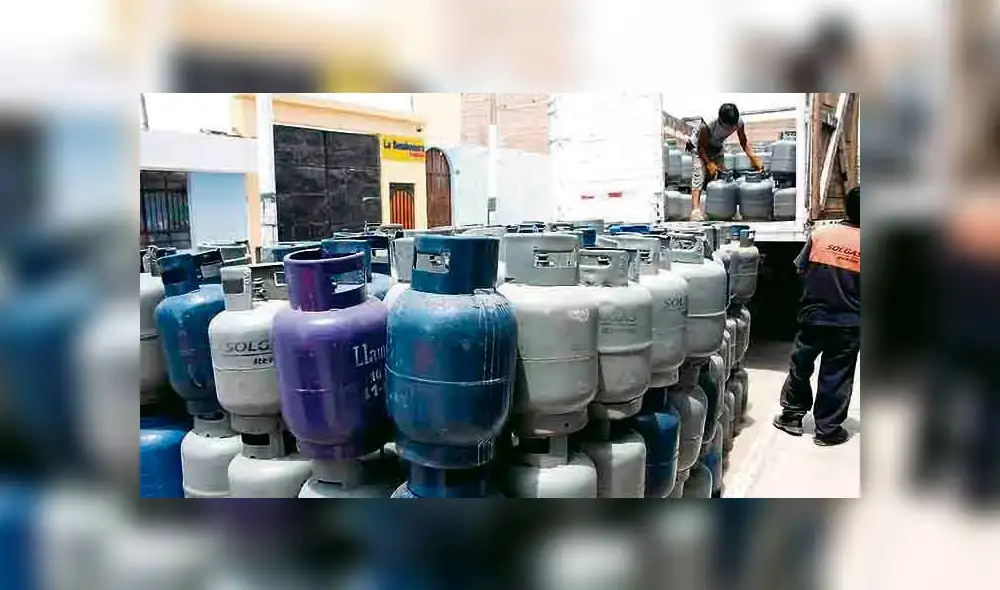 Director de Minas de Puno apuesta por gas de Bolivia Director de Minas de Puno apuesta por gas de Bolivia