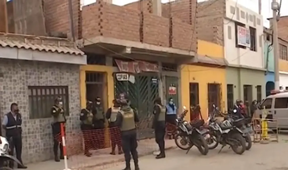 Ambos cuerpos yacían en la habitación desde el domingo 4 de octubre. Foto: Captura América Ambos cuerpos yacían en la habitación desde el domingo 4 de octubre. Foto: Captura América