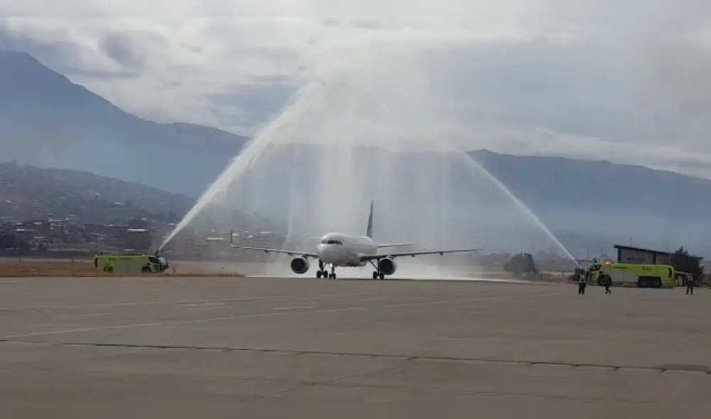 Este miércoles 15 de julio se reanudaron los vuelos para viajes interprovinciales. Foto: Captura/Latam. Este miércoles 15 de julio se reanudaron los vuelos para viajes interprovinciales. Foto: Captura/Latam.