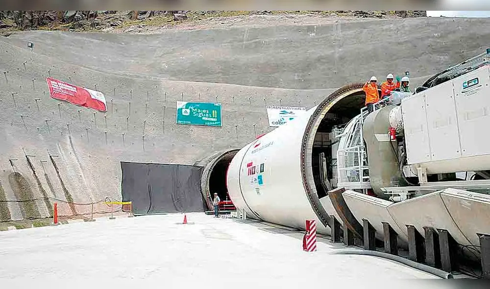 EL CONVENIO. Este documento debe aprobarlo el Consejo Regional para que el Ministerio de Agriculture inicie Majes II.La obra paralizó cuando se trabajaba en la construcción del túnel.