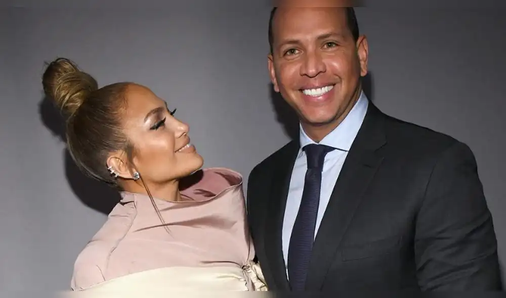 Jennifer Lopez hace baile como stripper usando pocas prendas [VIDEO]