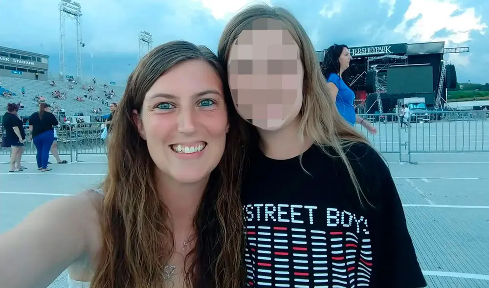 Lindsey Abbuhl de 35 años habría usado a su hija “para obtener viajes, vivienda y otros gastos durante los últimos años” denunciaron. Foto: Facebook/New York Post Lindsey Abbuhl de 35 años habría usado a su hija “para obtener viajes, vivienda y otros gastos durante los últimos años” denunciaron. Foto: Facebook/New York Post