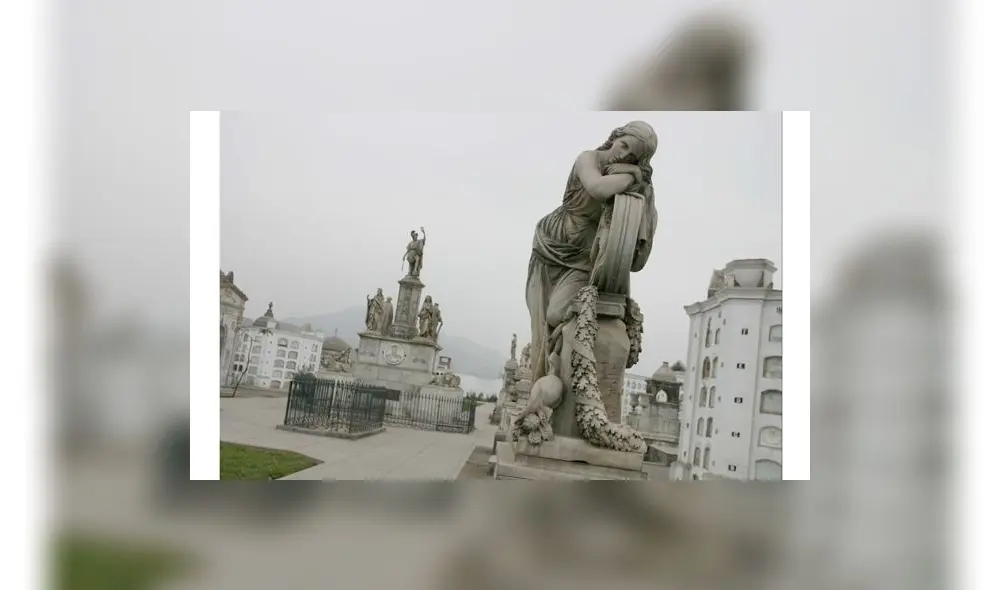 Cementerios están abiertos solo para familiares que acuden a entierros