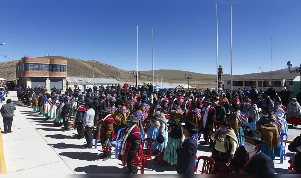 Puno. Aimaras tuvieron importante reunión desde donde hicieron advertencia al Gobierno. Puno. Aimaras tuvieron importante reunión desde donde hicieron advertencia al Gobierno.