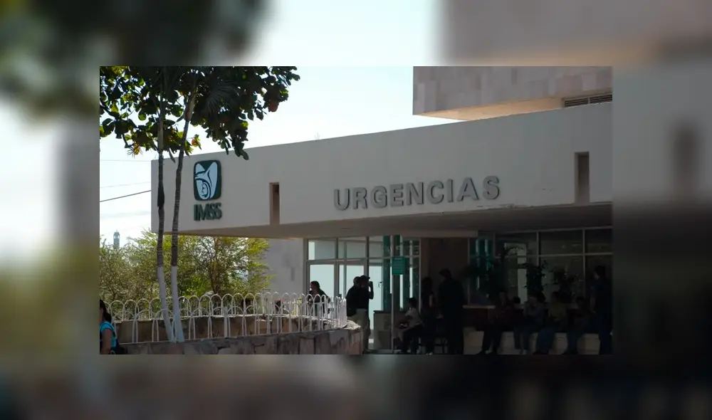 Mujer quedó desconcertada al no saber si enterró a su esposo, quien murió por COVID-19, o a otra persona. Foto: El Debate Mujer quedó desconcertada al no saber si enterró a su esposo, quien murió por COVID-19, o a otra persona. Foto: El Debate