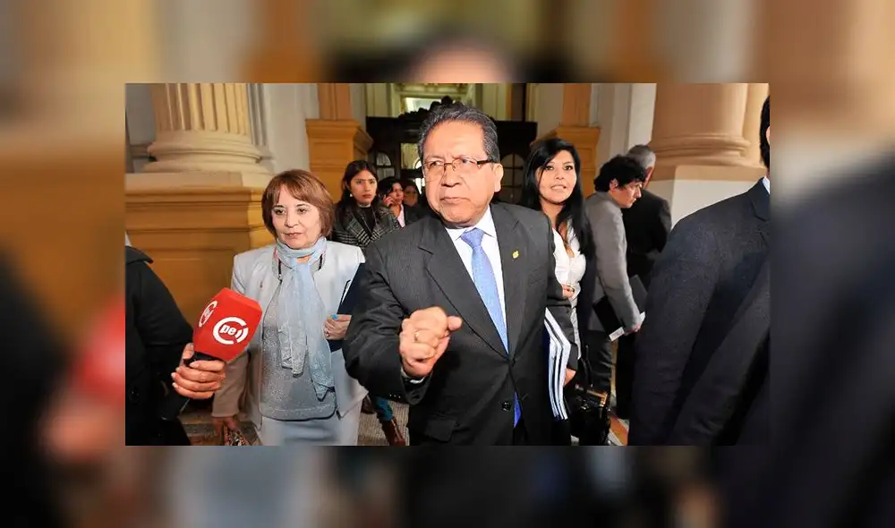 Congreso notificará a Pablo Sánchez para que ofrezca sus descargos