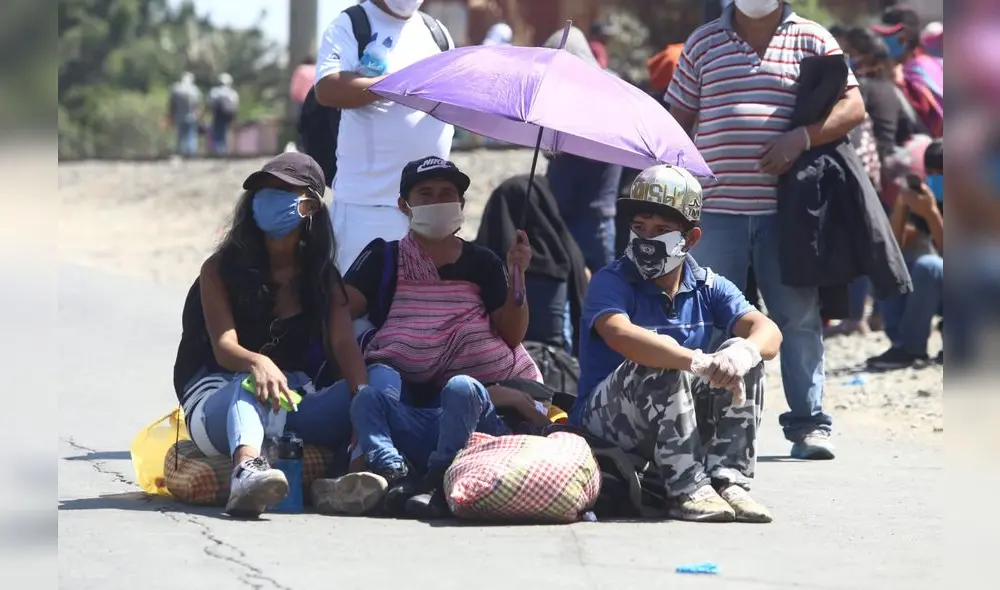 Las personas varadas indicaron que ni siquiera cuentan con alimentos. (Foto: Michael Ramon) Las personas varadas indicaron que ni siquiera cuentan con alimentos. (Foto: Michael Ramon)