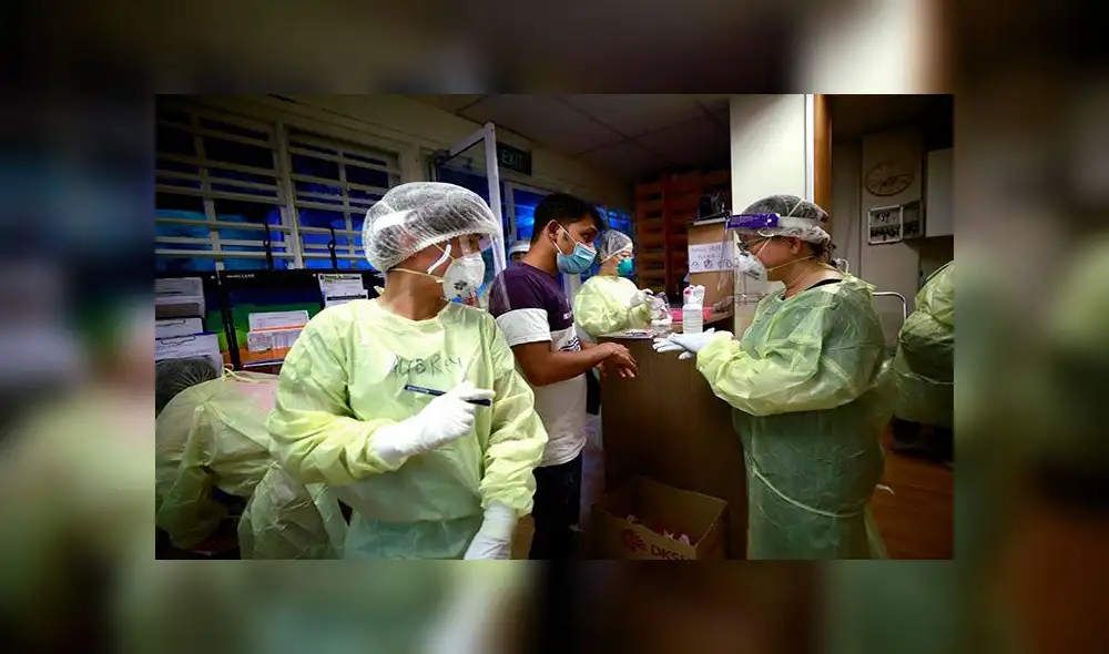 En Singapur identificaron esta nueva mutación del coronavirus. Foto: EFE (referencial)