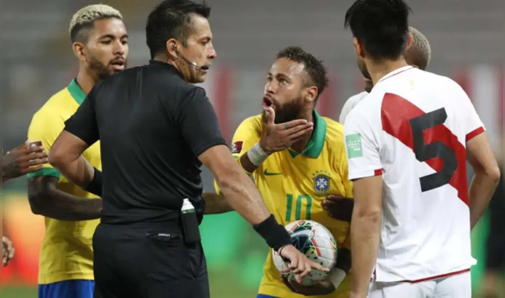 Polémico penal a Neymar fue determinante en derrota de Perú ante Brasil, según ex árbitro Fifa Victor Hugo Rivera (Foto_ AFP)