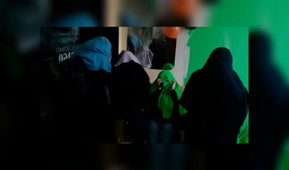 Durante la intervención, las mujeres reconocieron trabajar en el lugar, pero no dieron el nombre del dueño. (Foto: Municipalidad SMP) Durante la intervención, las mujeres reconocieron trabajar en el lugar, pero no dieron el nombre del dueño. (Foto: Municipalidad SMP)