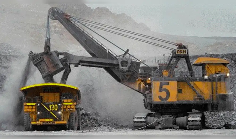 Economía peruana creció apenas 0,02% en abril  