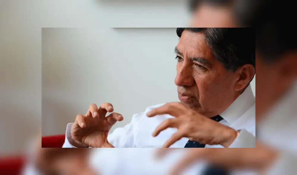 Avelino Guillén: vacancia debe sustentarse en actos de corrupción 