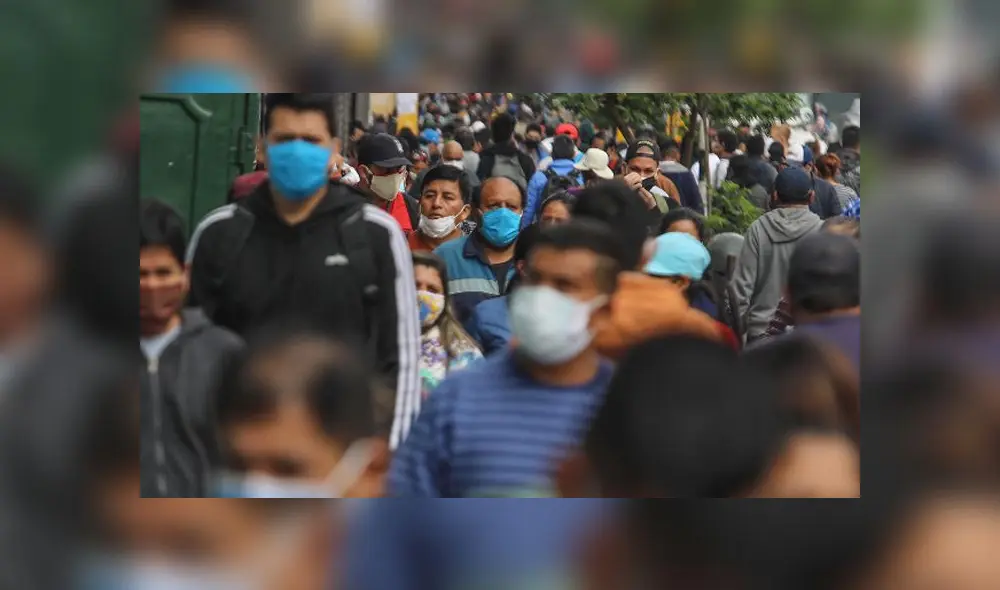 Personas en Lima. Créditos: Jorge Cerdan Campos.