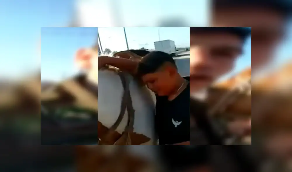 Facebook viral: niño llora de la emoción cuando policía le devuelve su caballo perdido [VIDEO]