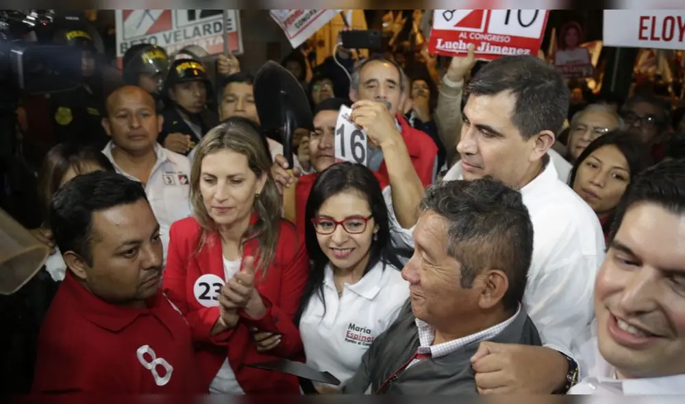 Veintitrés partidos postularán al Parlamento. Foto: La República. Veintitrés partidos postularán al Parlamento. Foto: La República.