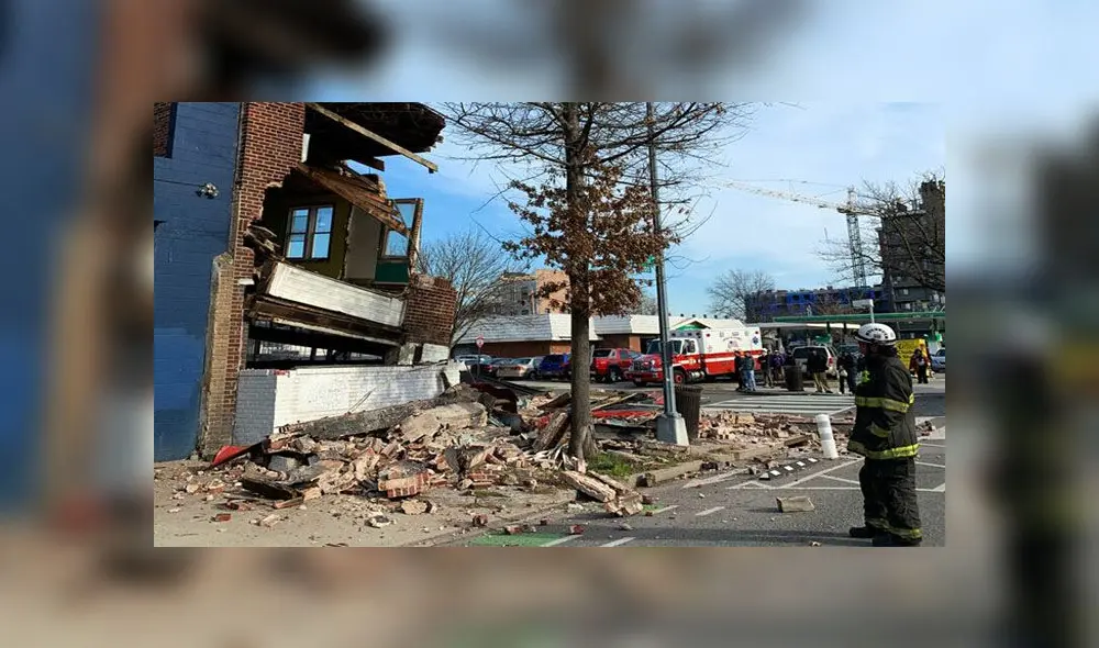 Edificio colapsa y los bomberos llegan en un segundo [VIDEO]
