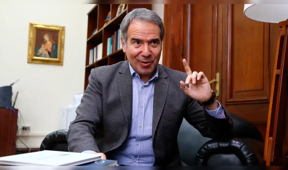 Petrozzi a excongresistas: “Están viviendo en un mundo paralelo” Petrozzi a excongresistas: “Están viviendo en un mundo paralelo”