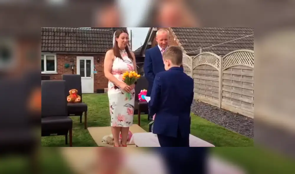 Desliza la imagen de Facebook para verlas todas.