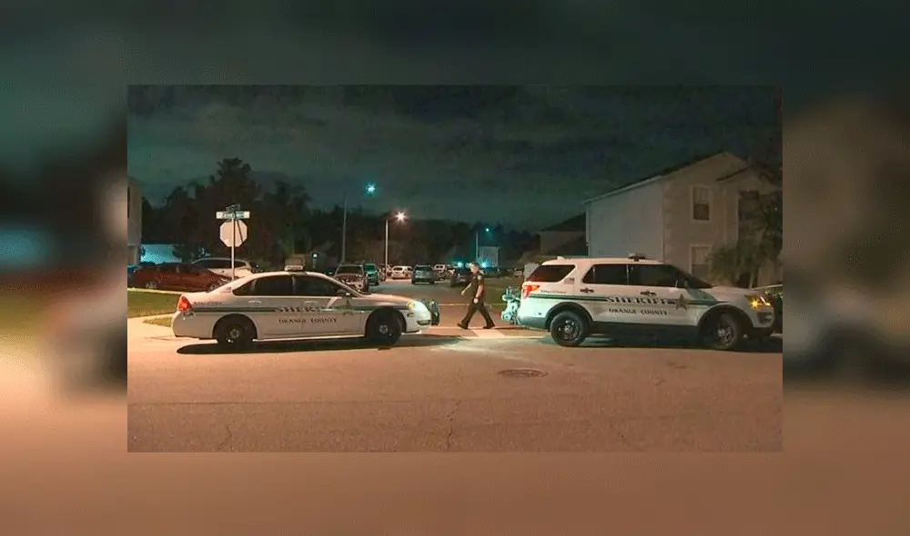 Agente de inmigración mata a su esposa y a sus dos hijos y luego se suicida Agente de inmigración mata a su esposa y a sus dos hijos y luego se suicida