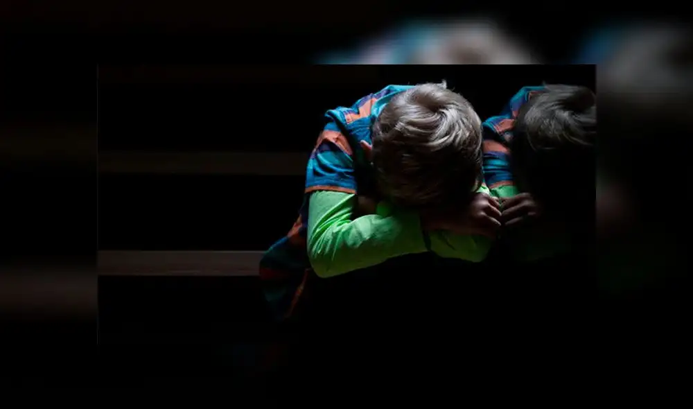 Niño de 10 años estuvo todo el día con su madre sin saber que había muerto Niño de 10 años estuvo todo el día con su madre sin saber que había muerto