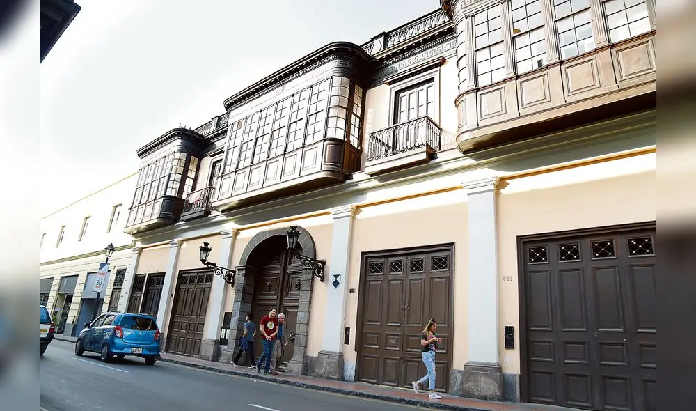 Escuela Internacional de Posgrado (ESIP) Escuela Internacional de Posgrado (ESIP)