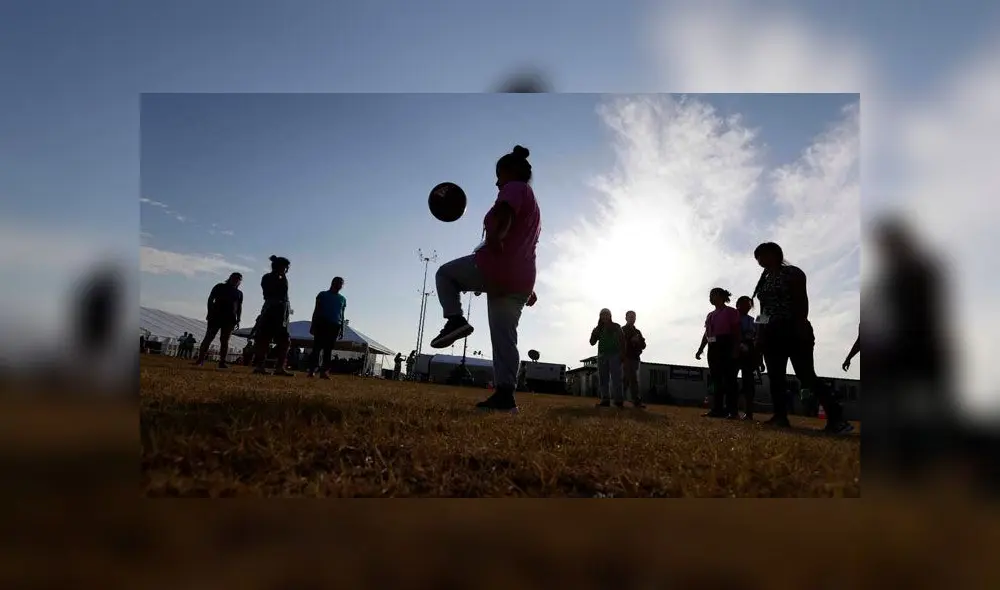Niños migrantes detenidos en Texas (Imagen referencial). Foto: Telemundo. Niños migrantes detenidos en Texas (Imagen referencial). Foto: Telemundo.