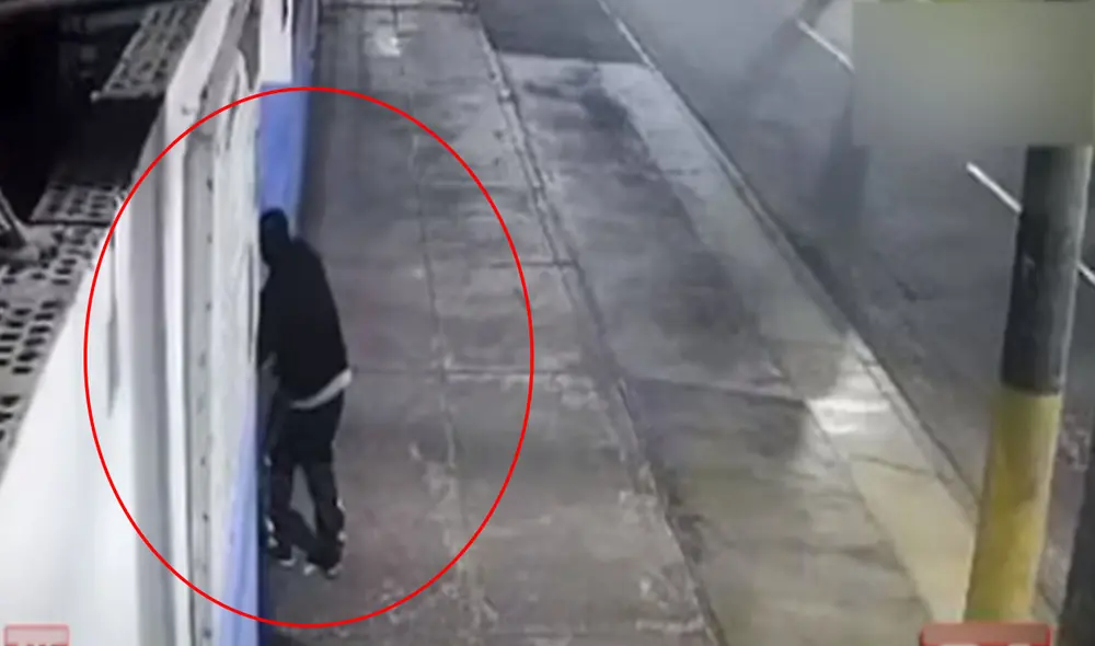 Criminales ingresaron para robar el botín y alguno de los vehículos en el interior. Foto: captura de Panamericana