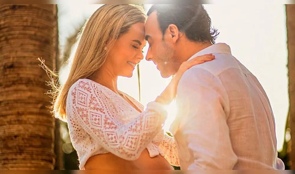 Adal Ramones muestra a su pequeña hija junto a Karla de la Mora por primera vez [VIDEO]