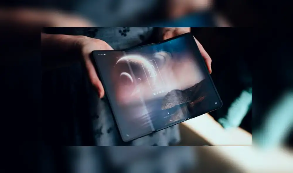 Desliza a la izquierda para conocer la impresionante apariencia de este smartphone.