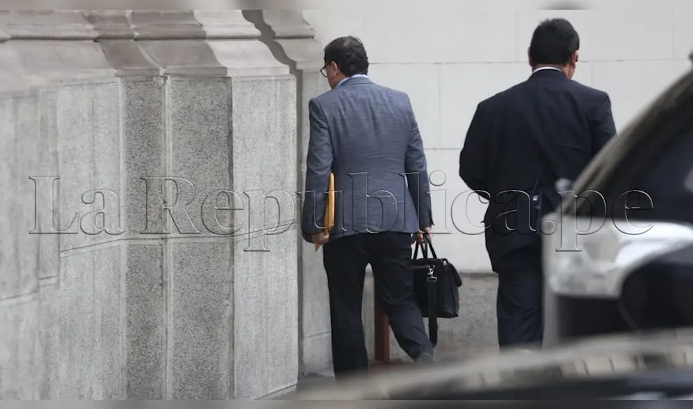 Ministros se reunieron en sesión extraordinaria este domingo Ministros se reunieron en sesión extraordinaria este domingo