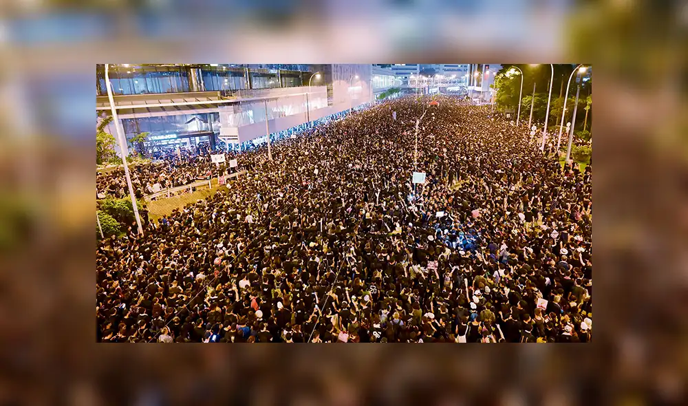 Una inmensa marea humana para defender las libertades Una inmensa marea humana para defender las libertades