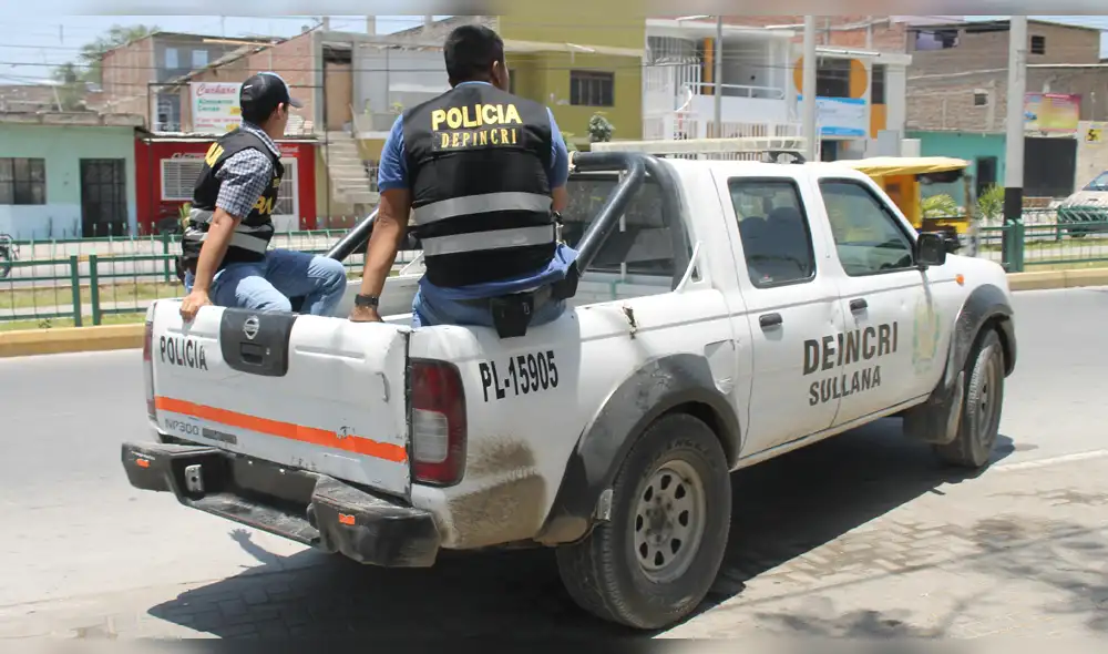 La Policía se encuentra investigando el asalto a la tienda.