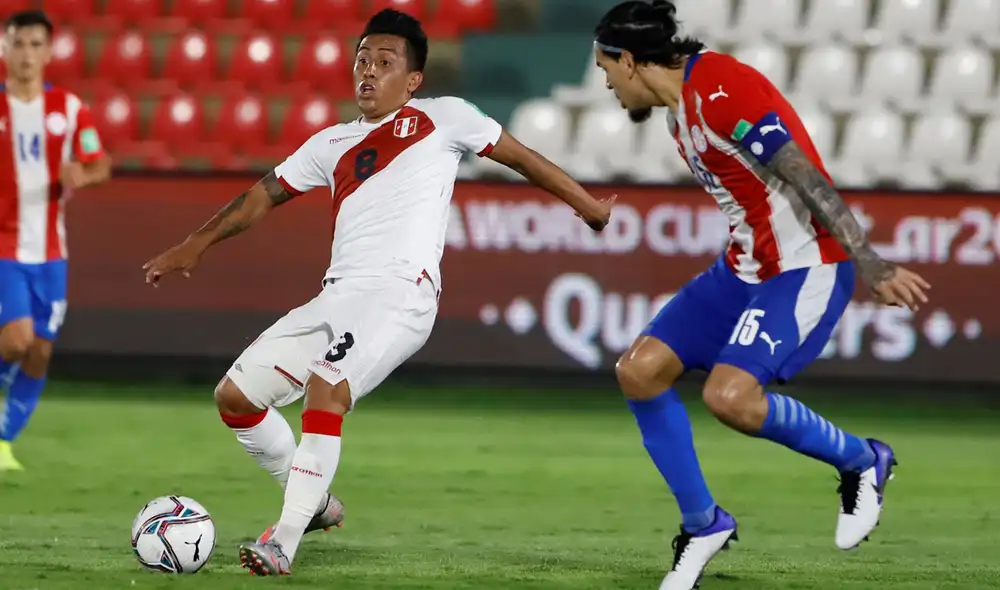 Christian Cueva fue cambiado en el segundo tiempo del partido ante Paraguay. Foto: EFE Christian Cueva fue cambiado en el segundo tiempo del partido ante Paraguay. Foto: EFE
