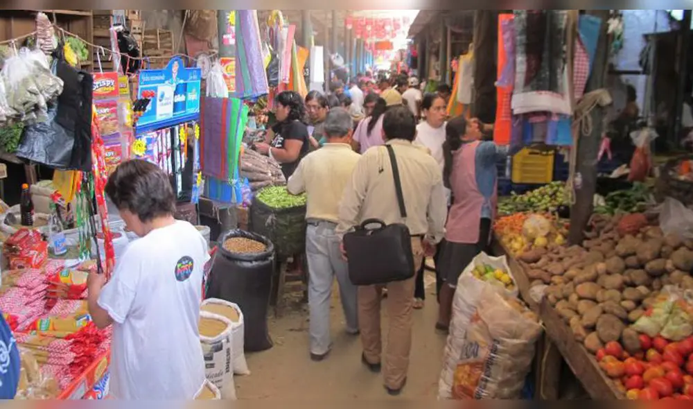 Los mercados temporales serán en el complejo San Juan Masías, pueblos jóvenes Santa Rosa y San Martín. Los mercados temporales serán en el complejo San Juan Masías, pueblos jóvenes Santa Rosa y San Martín.