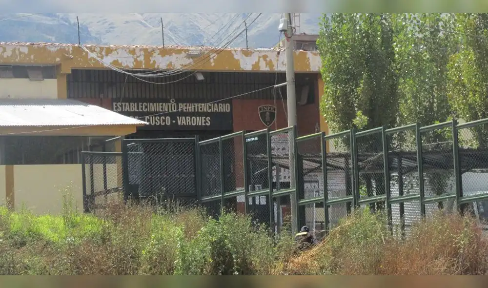 Fue personal del Inpe, que encontró droga y dos celulares escondidos en el penal de Quencoro.