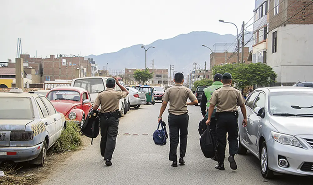 De manera excepcional. Ministerio del Interior evaluará si son idóneos para servicio público.
