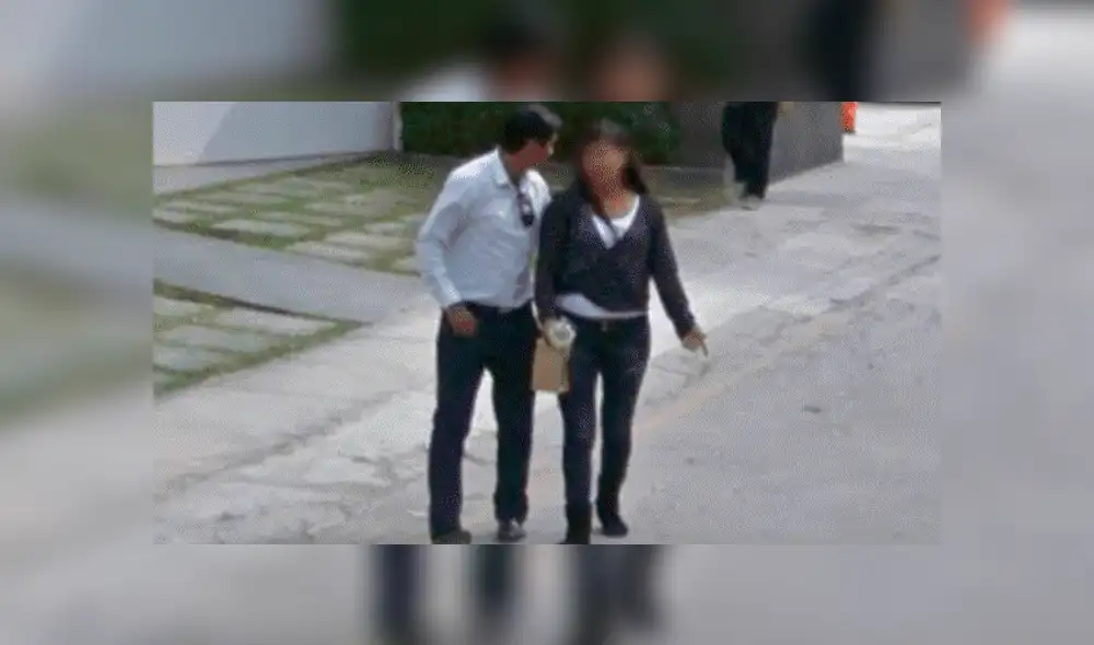 Google Maps: mujer busca el trabajo de su esposo y lo encuentra paseando con su amante [FOTOS]