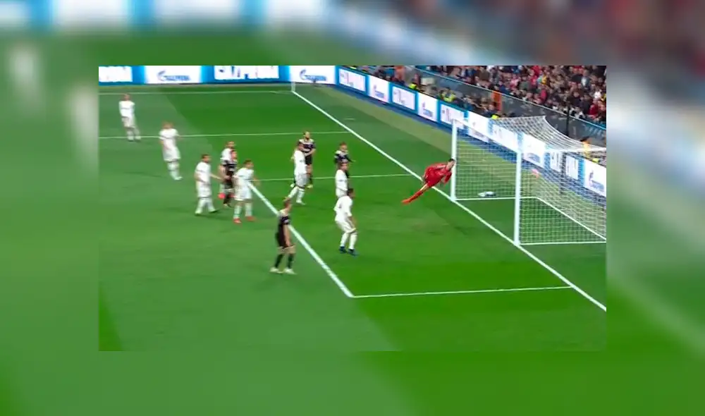 Real Madrid vs Ajax: Lasse Schöne decretó el 4-1 con golazo de tiro libre [VIDEO]