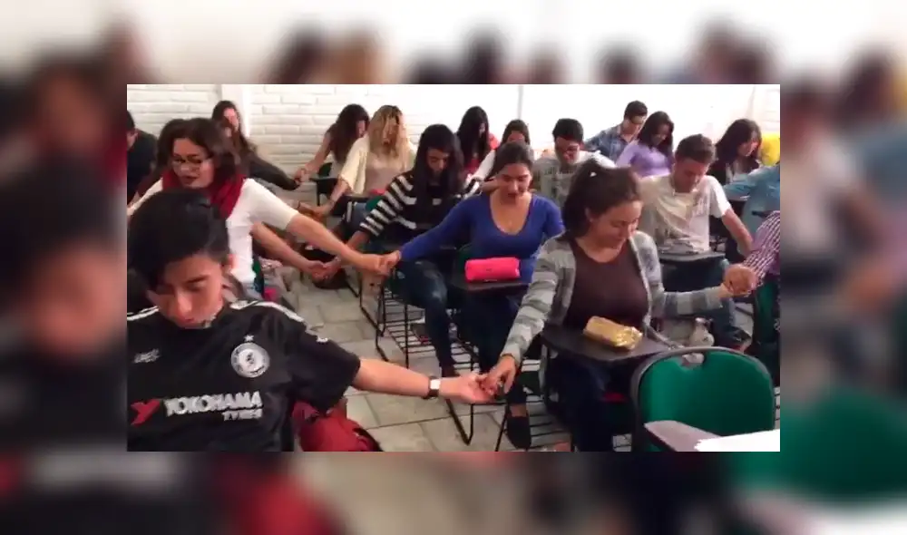 En Facebook: Querían pasar examen, utilizan su último recurso y realizan rezo masivo [VIDEO]