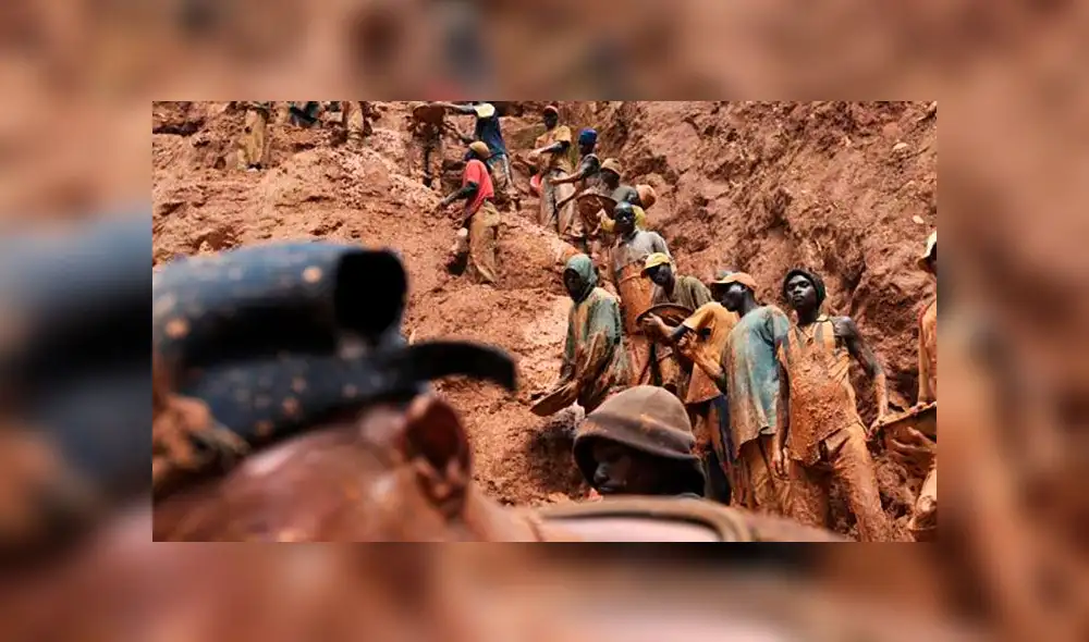 Los niños trabajan en minas en el Congo, dado la crítica situación económica del país africano. Foto: AFP (archivo)