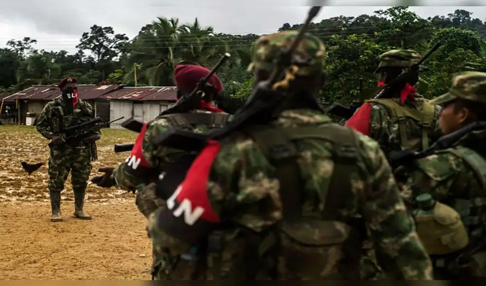 Guerrillas de ELN y disidencias de las FARC controlan minas de oro y diamantes en Venezuela Guerrillas de ELN y disidencias de las FARC controlan minas de oro y diamantes en Venezuela